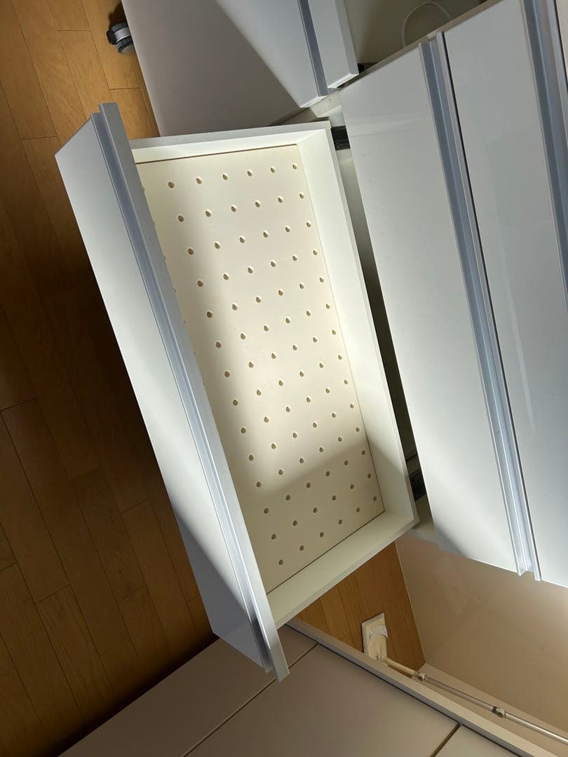 パモウナ　食器棚　ホワイト収納キャビネット キャスター付き 4引き出し