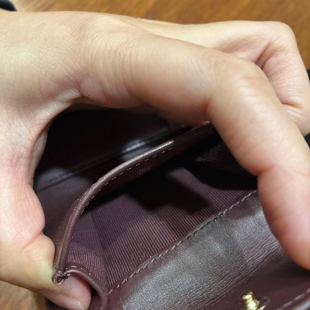 CHANEL ブラックレザー 三つ折り財布 LLKHHNE2