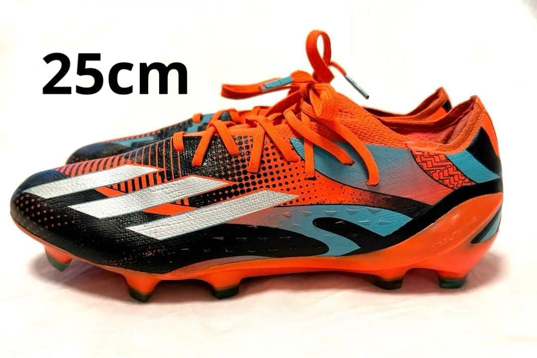 サッカーシューズ オレンジ・黒・青 ストライプデザイン
