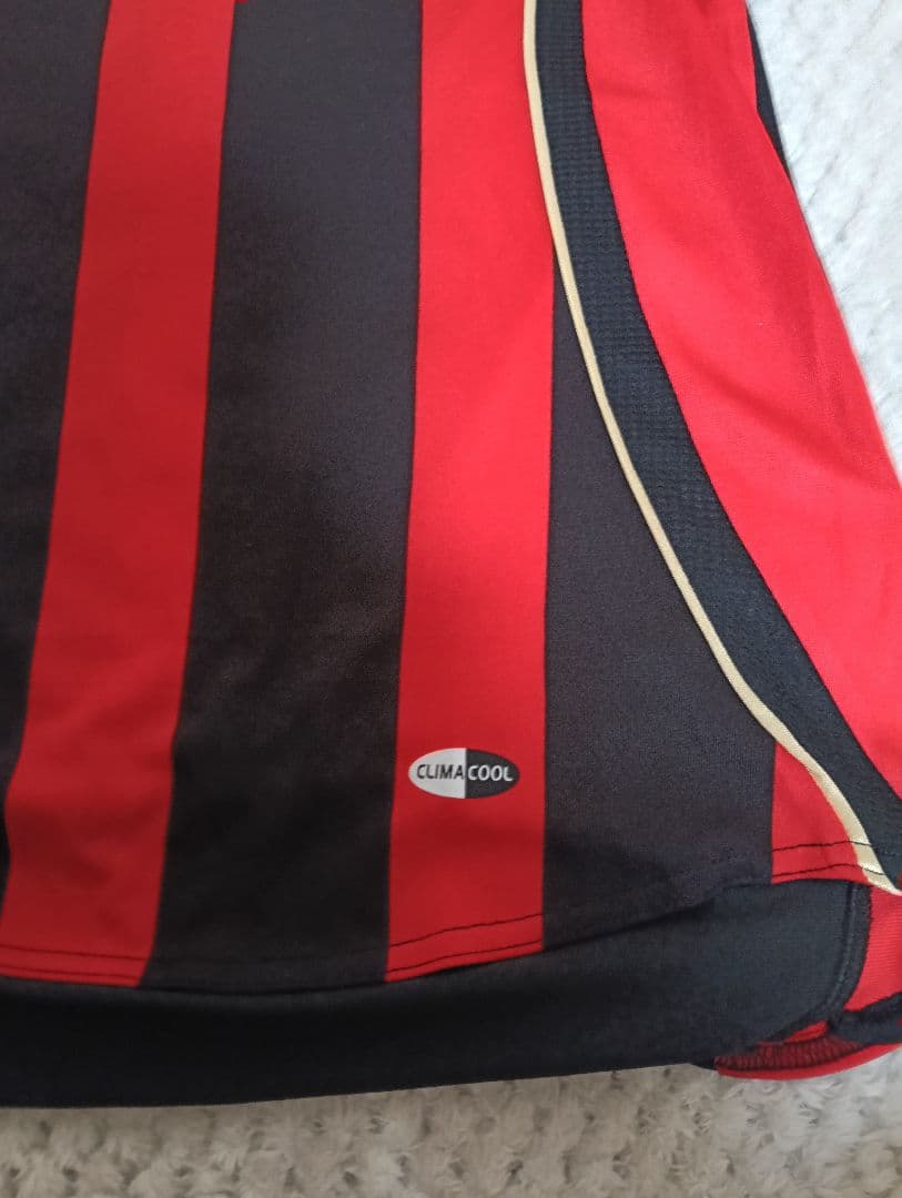 ACミラン#10 adidas シャツ 赤黒 ストライプ Mサイズ 新品 長袖