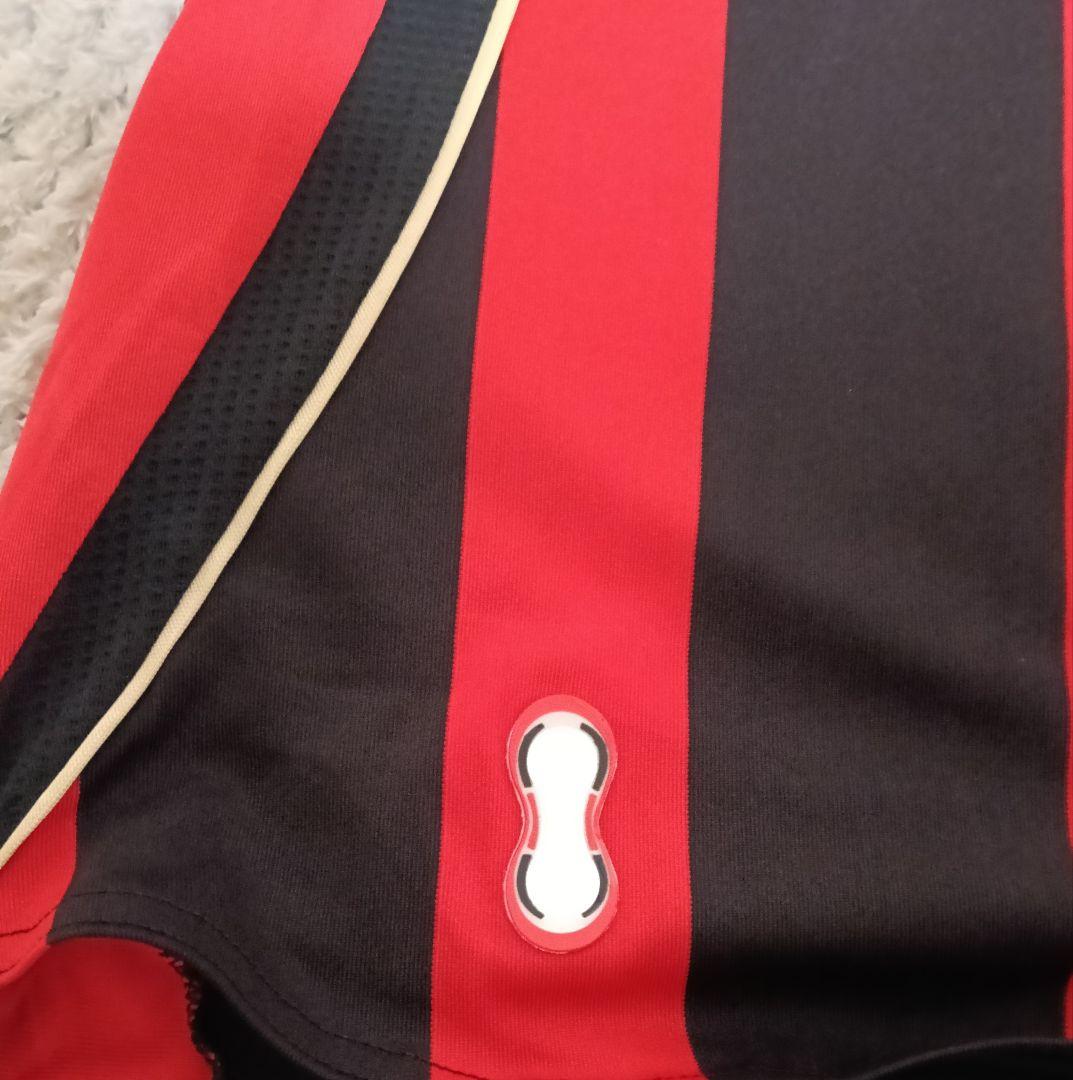 ACミラン#10 adidas シャツ 赤黒 ストライプ Mサイズ 新品 長袖