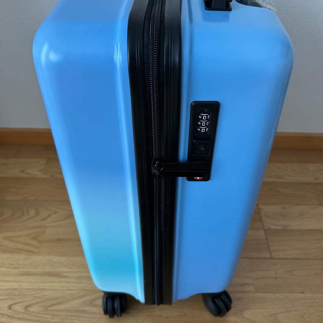 サンリオ シナモロール キャリーケース スーツケース 未使用新品 おまけ付き