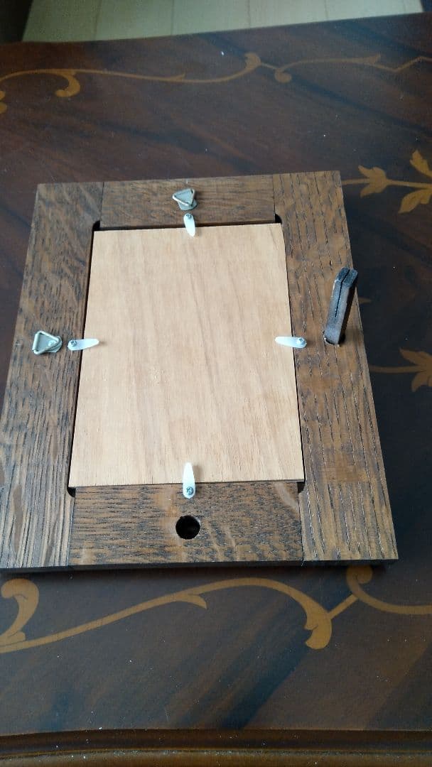 高級感溢れるオークヴィレッジ フォトスタンド 大、小 セット