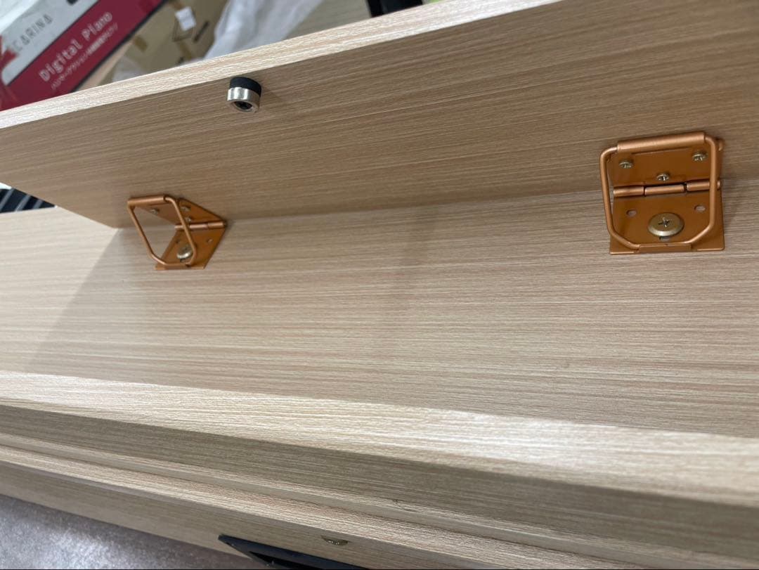 電子ピアノ88鍵盤　ハンマーアクション鍵盤　３本ペダル　オーク