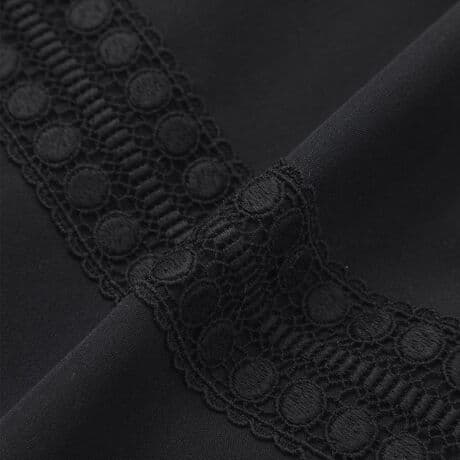 新品69,300円トゥービーシック刺繍レースワンピース 50サイズローズティアラ