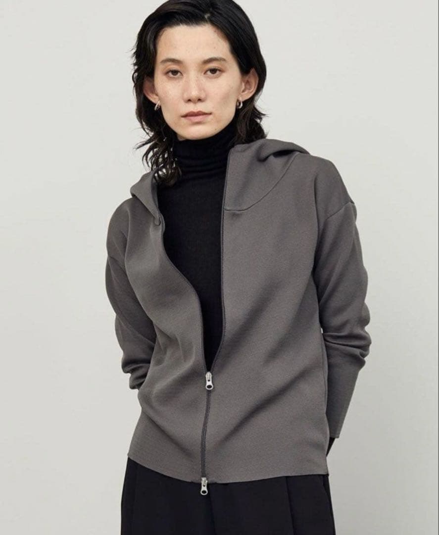 美品◆SOEJU　ソージュ　ミラノリブニットパーカー　GRAY Sサイズ