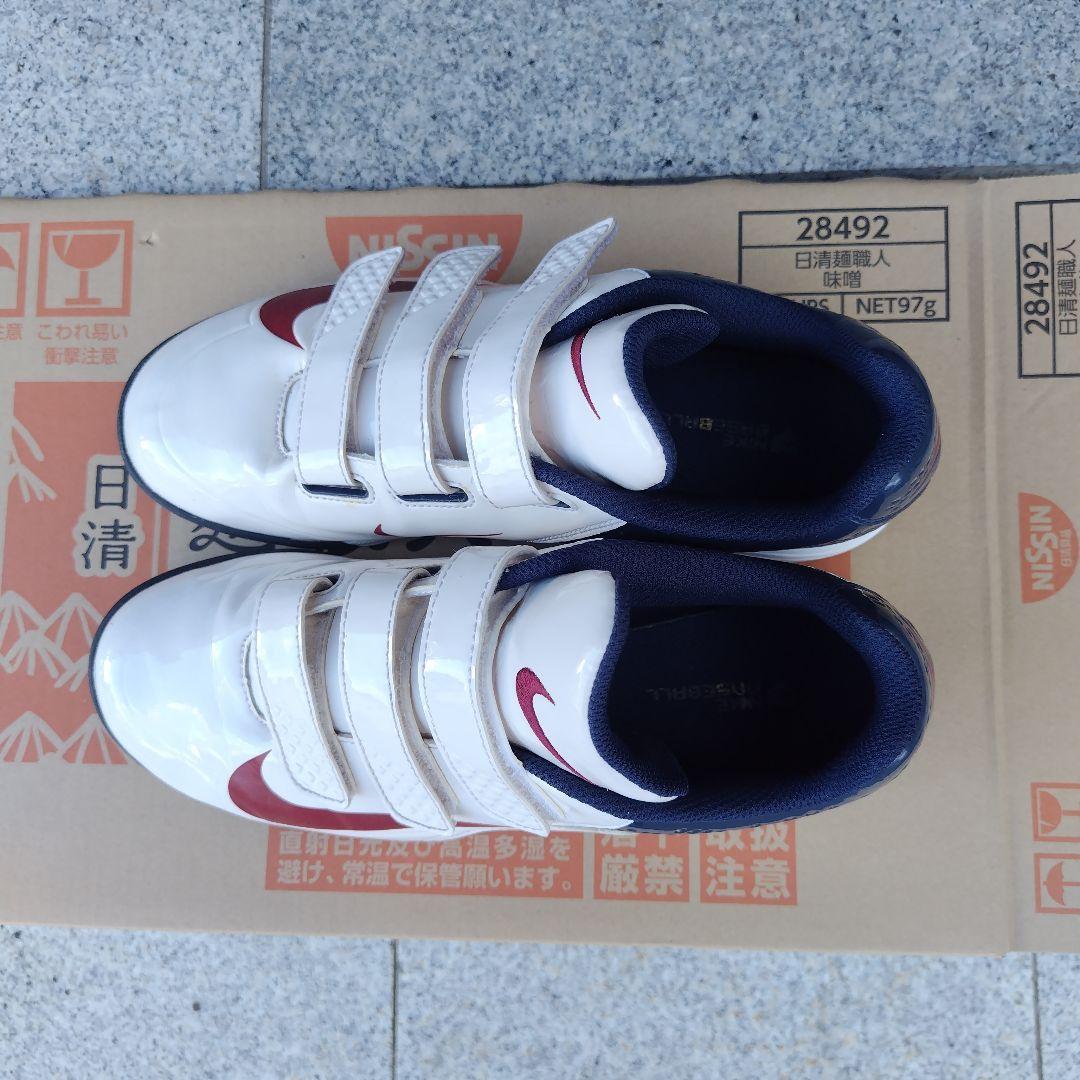 極美品‼️Nike 野球用トレシュー　28.0cm ホワイト/バーガンディ