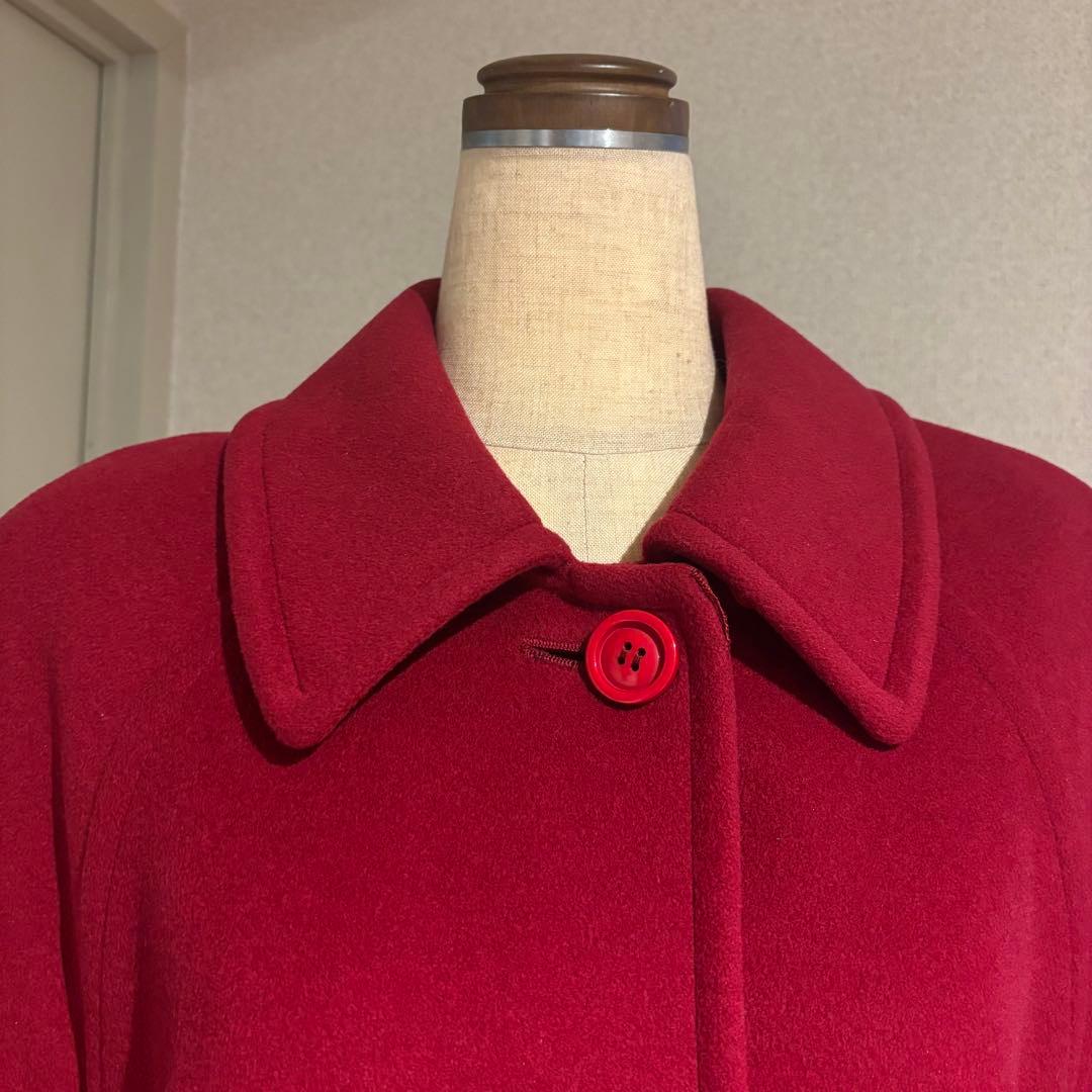 美品 アクアスキュータム 赤 毛100% 上質 ボタン付き ロングコート