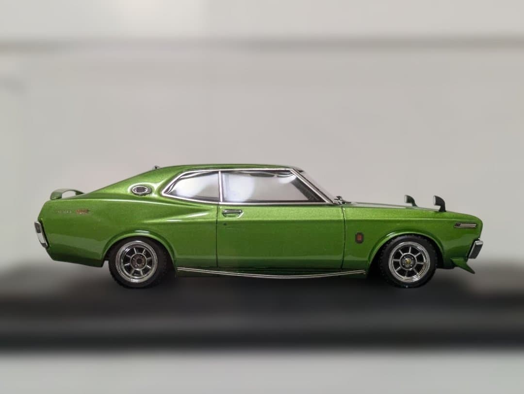 イグニッション モデル 1/43 日産 ローレル 2000SGX C130