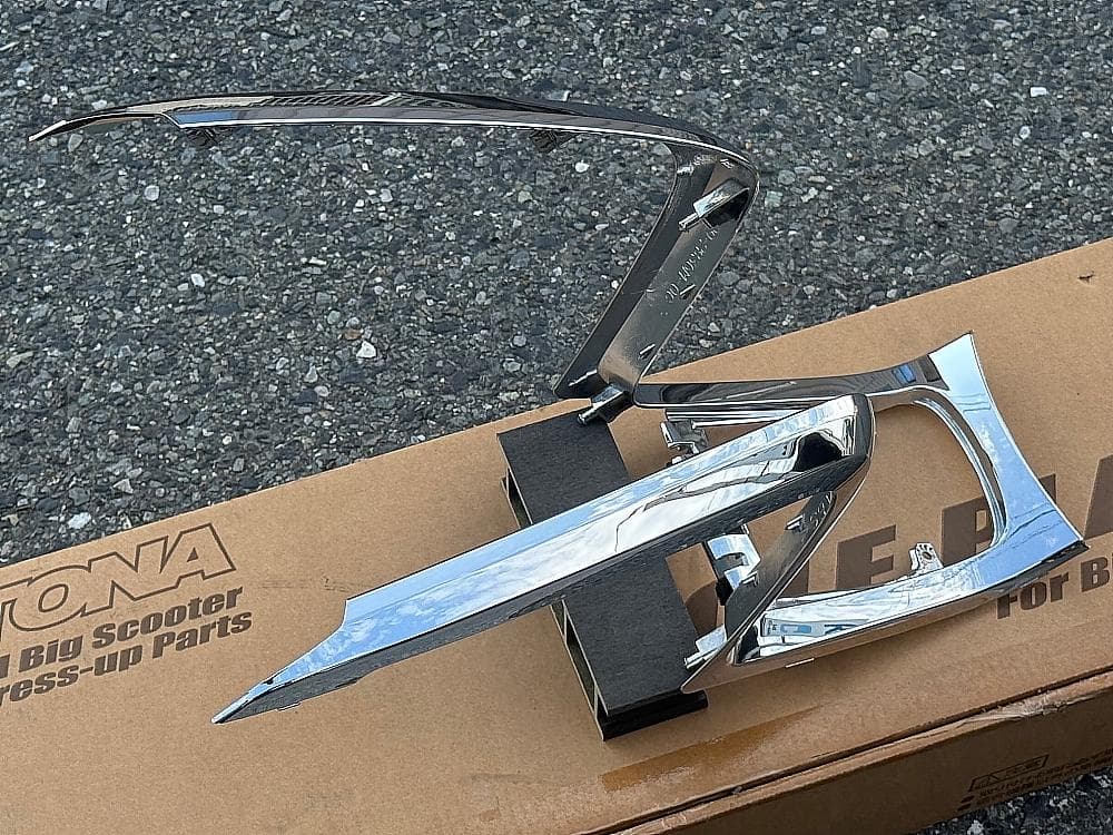 ラス１ 美品 ワイズギア 4D9 マジェスティ メッキインナーパネル SG20J