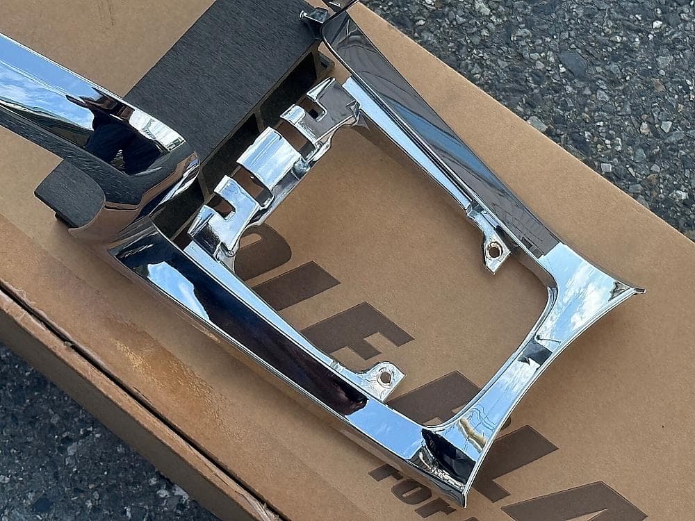 ラス１ 美品 ワイズギア 4D9 マジェスティ メッキインナーパネル SG20J