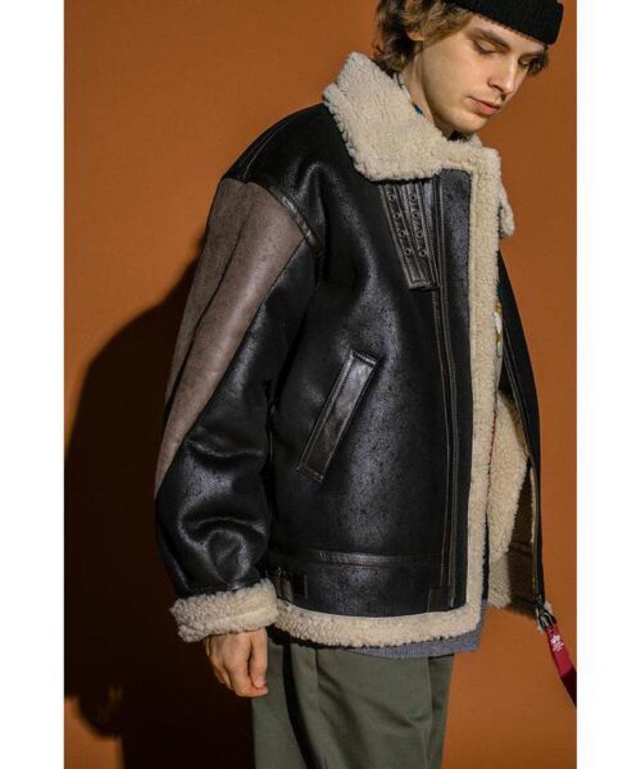 ALPHA INDUSTRIES × monkey time フライトジャケット