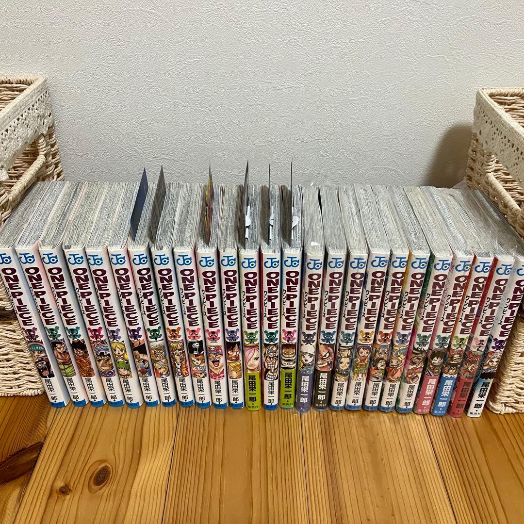 ワンピース 1巻～112巻 ＋ 0巻 ＋777巻 82巻くらい～未読。未開封あり