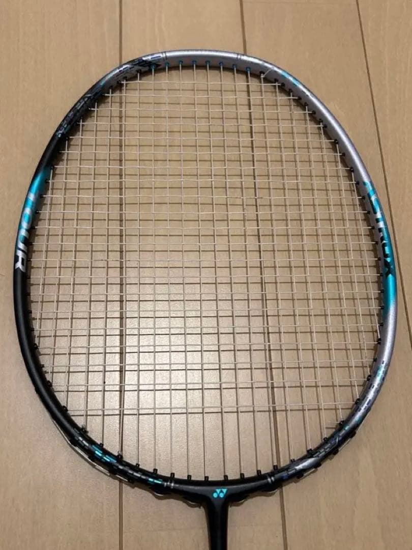 バドミントンラケット　アストロクス88d ツアー