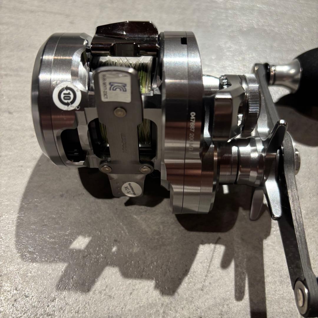 オシアコンクエストCT 200MG 右巻き