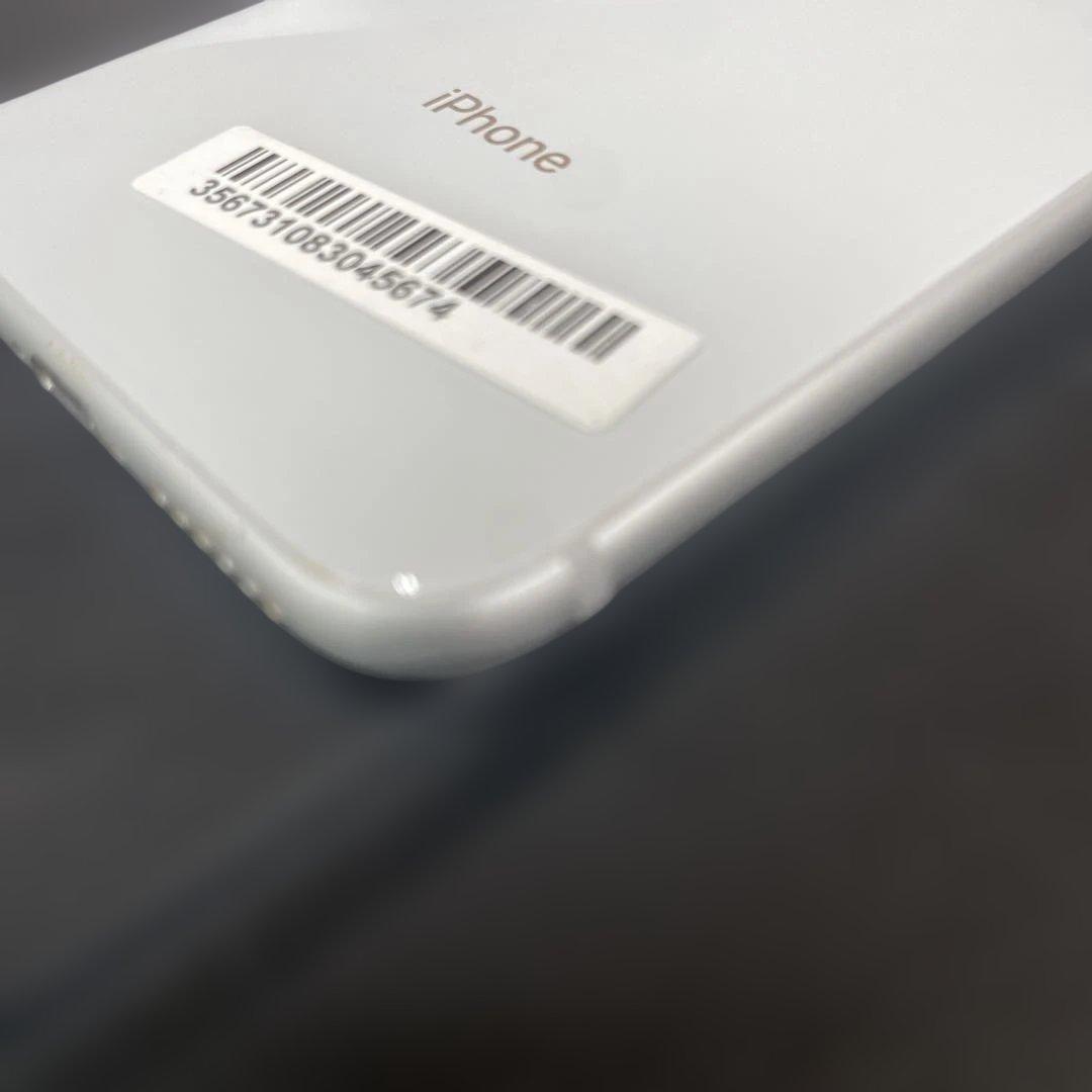 ジャンク扱いで　Apple iPhone 8 64GB