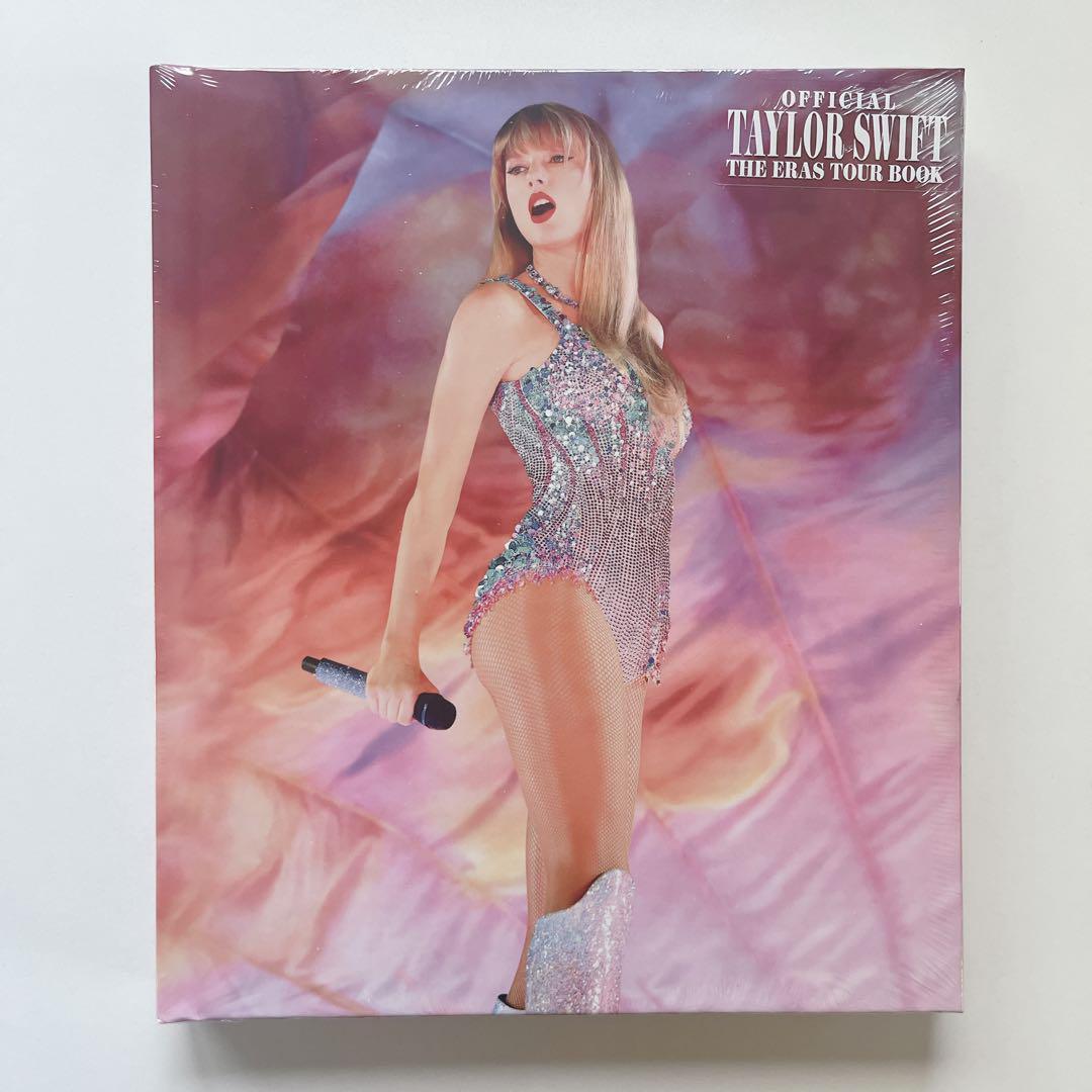 Taylor Swift テイラースウィフトThe Eras Tour Book