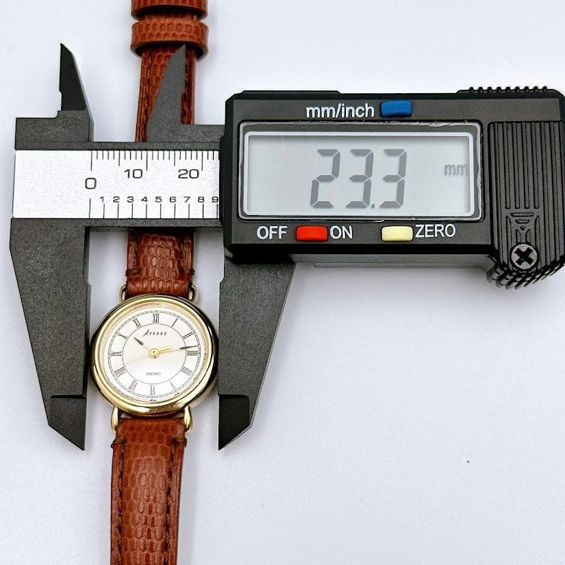 美品 セイコー アベニュー レディース腕時計 クォーツ ゴールド 茶色 動作良好