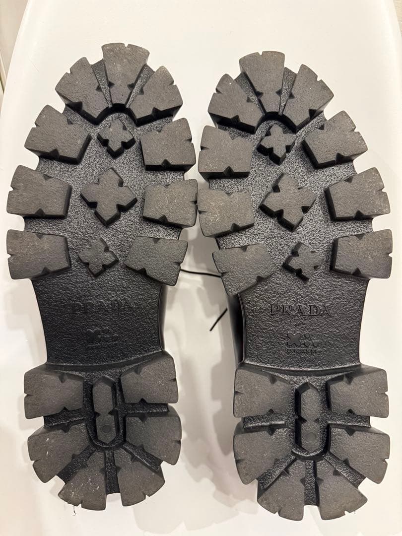 専用中⭐︎人気PRADA モノリス試着のみ⭐︎サイズ8.5