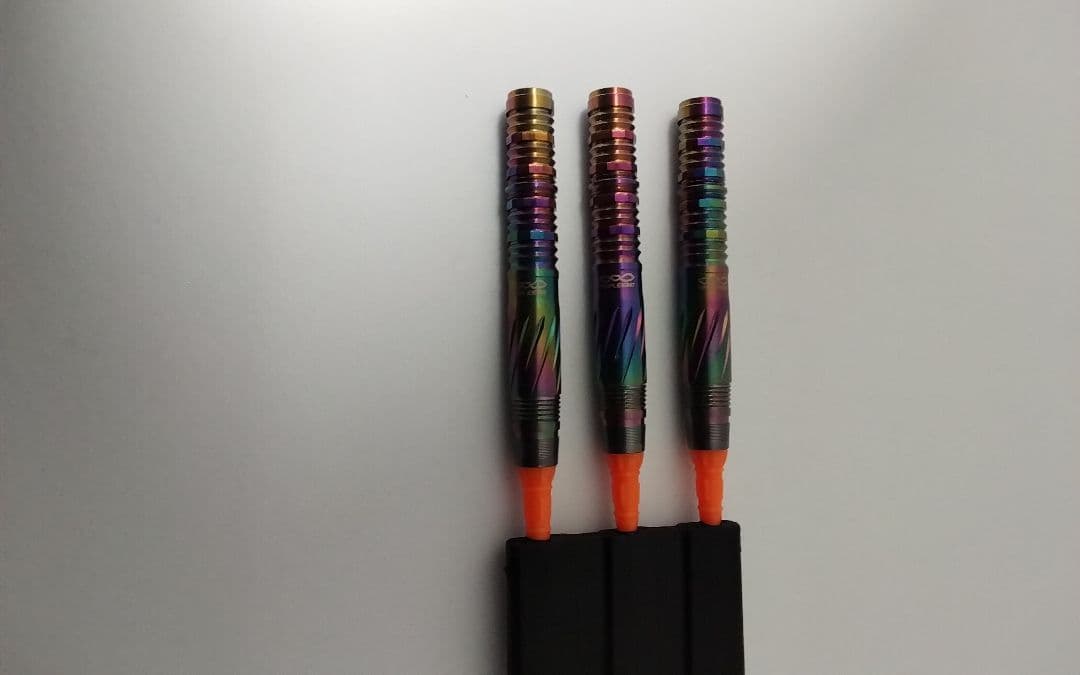 エフォール!ピリオド!レインボー!大和久明彦!極美品!ダーツセット22g