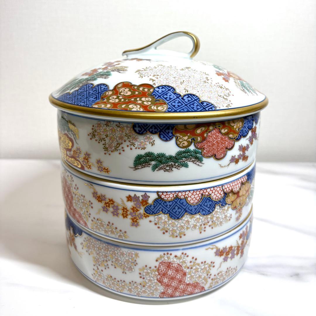 有田焼 其泉窯 染錦春秋紋　三段重