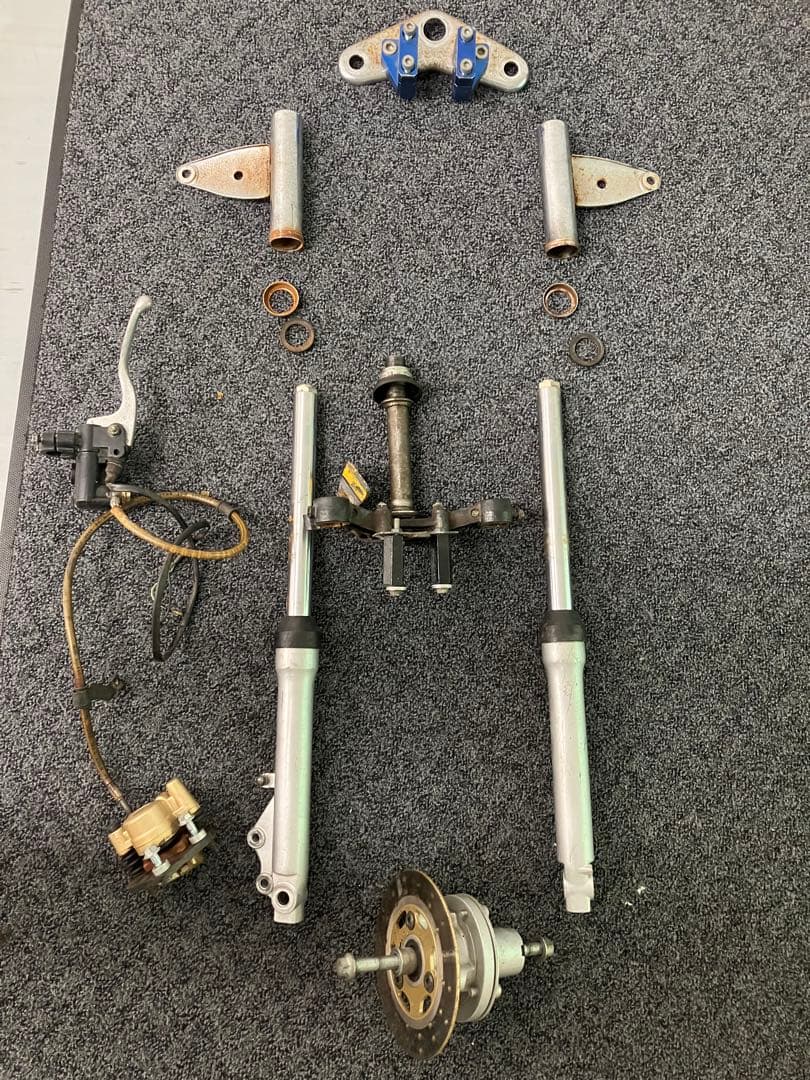 中華　モンキー　フロントディスクハブ　サスペンション　ブレーキ