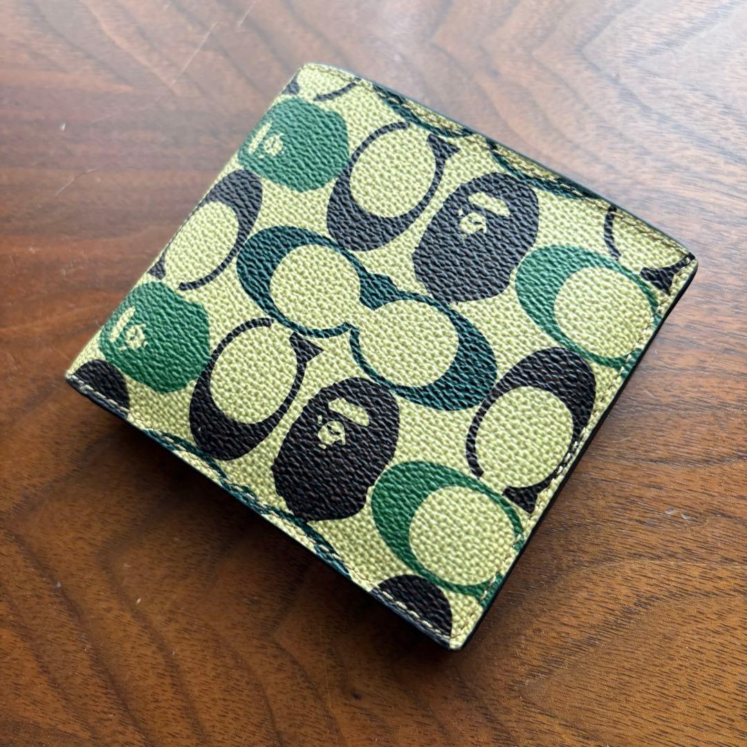 A*a様 美品　希少　coach×A BATHING APE 二つ折り財布　迷彩