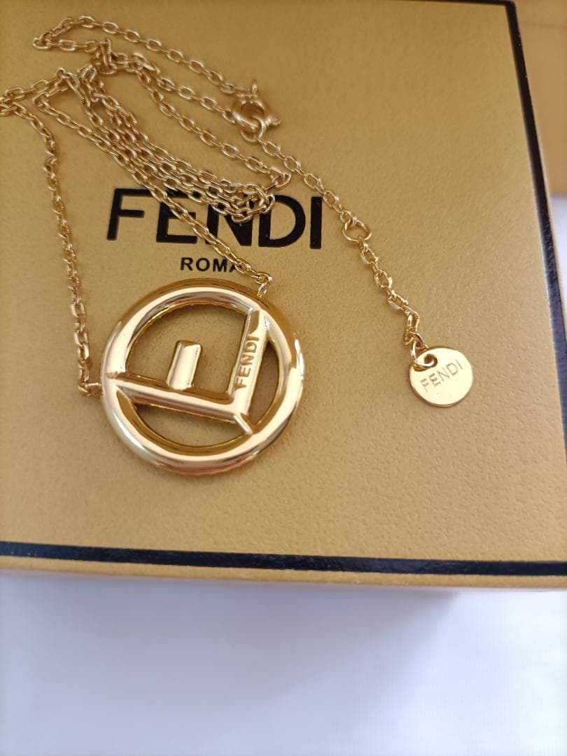 美品♬ゴールド♬フェンディ ネックレス FENDI  レディース
