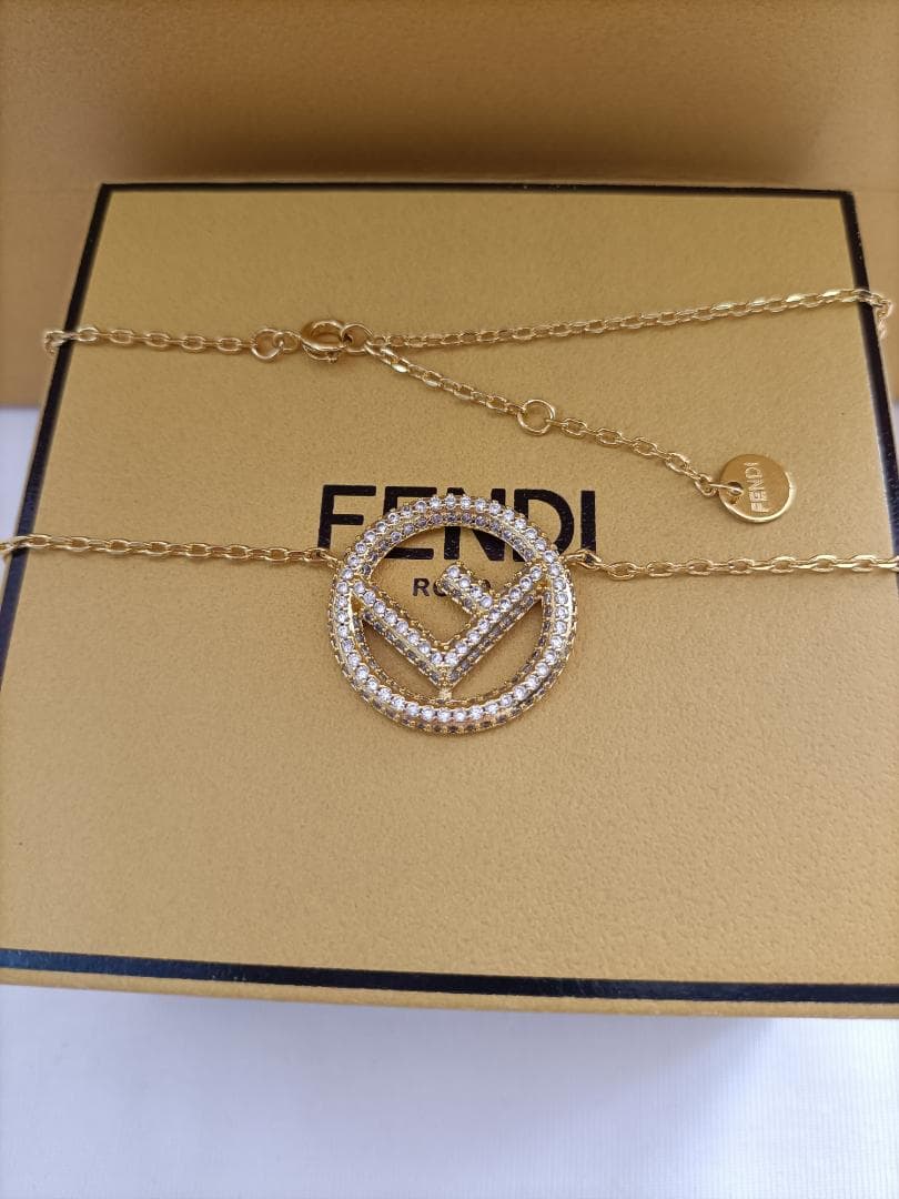 美品♬ゴールド♬フェンディ ネックレス FENDI  レディース