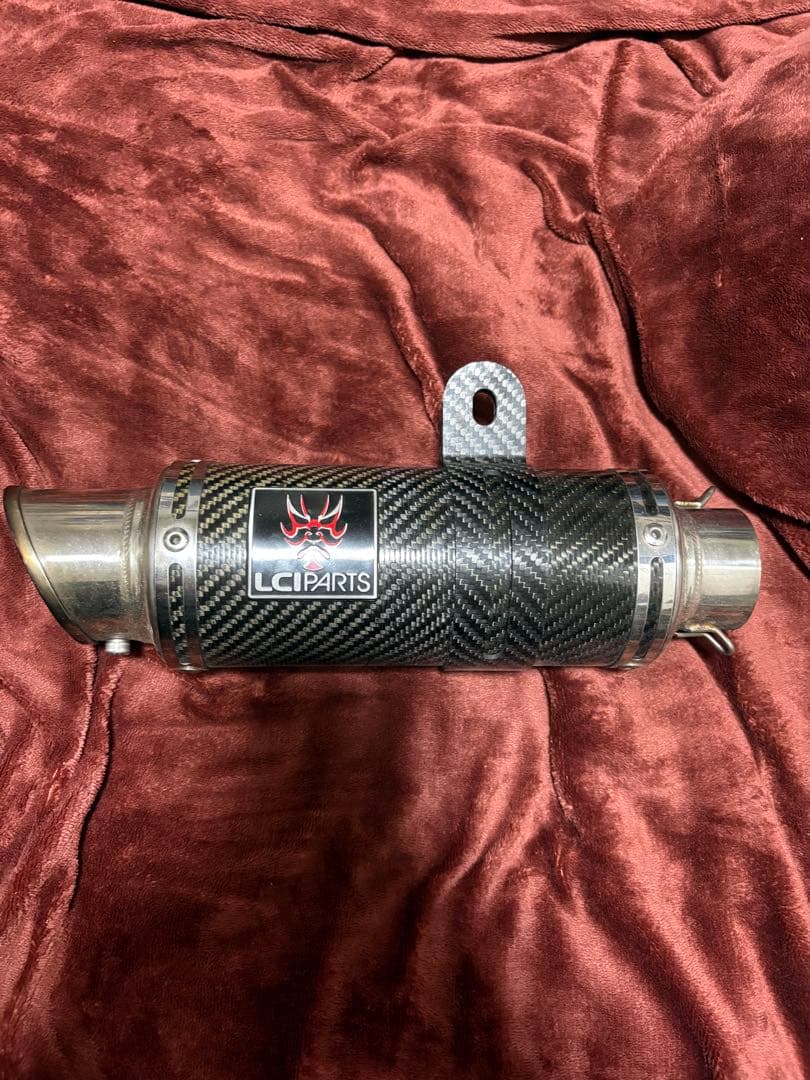 LCIPARTS製ショートカーボンスリップオンマフラー