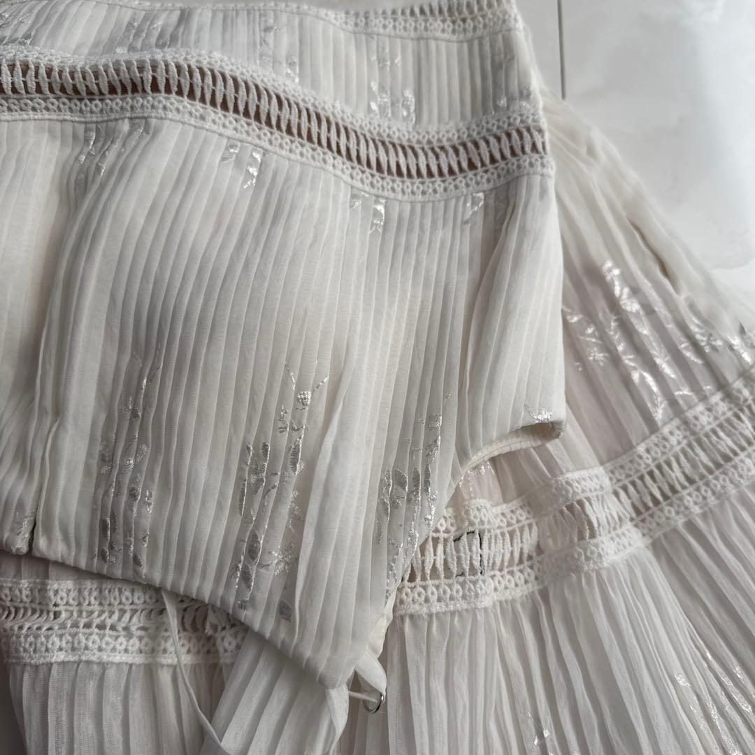 ホワイト プリーツ キャミワンピース