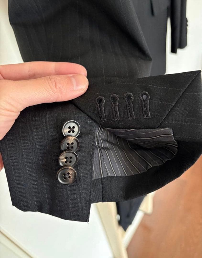 カノニコ Super110's チャコールグレー・ストライプスーツ　サイズＹ6