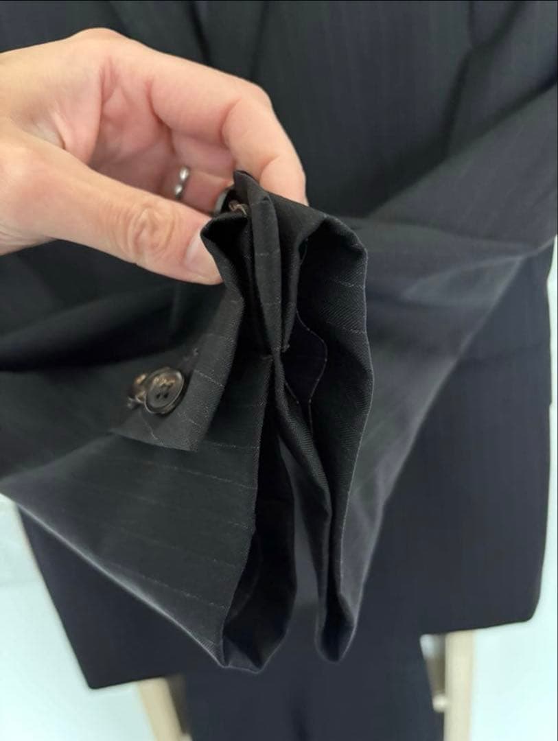 カノニコ Super110's チャコールグレー・ストライプスーツ　サイズＹ6