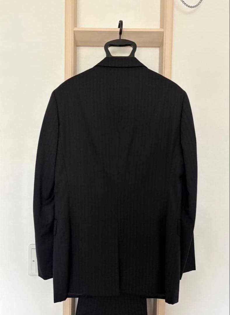 カノニコ Super110's チャコールグレー・ストライプスーツ　サイズＹ6