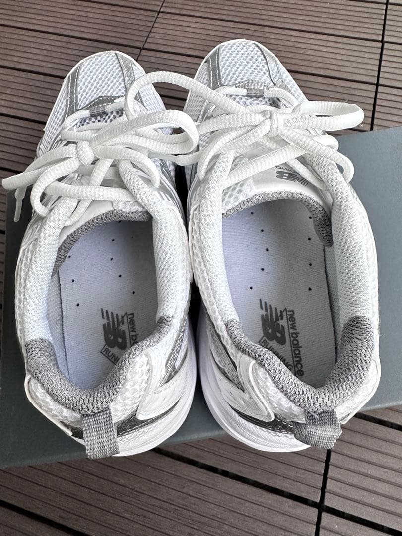 ★週末限定値下げ★超美品★ニューバランス　MR530 スニーカー 22.5cm