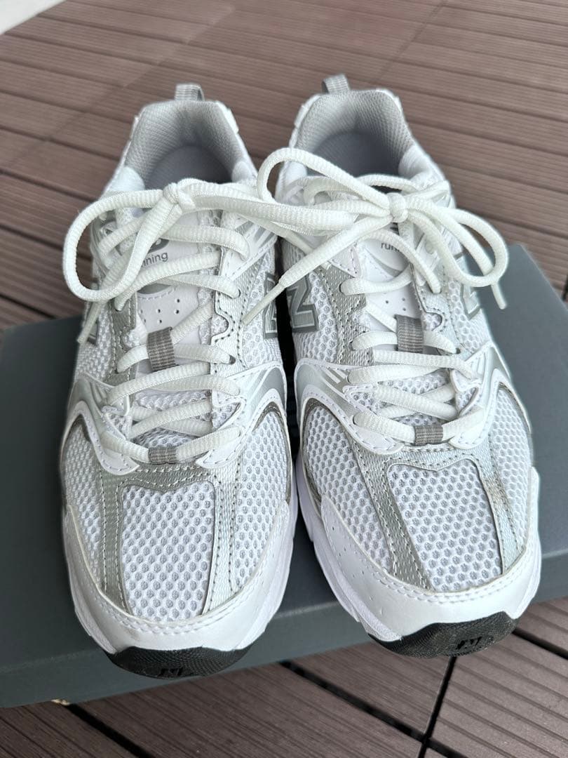 ★週末限定値下げ★超美品★ニューバランス　MR530 スニーカー 22.5cm