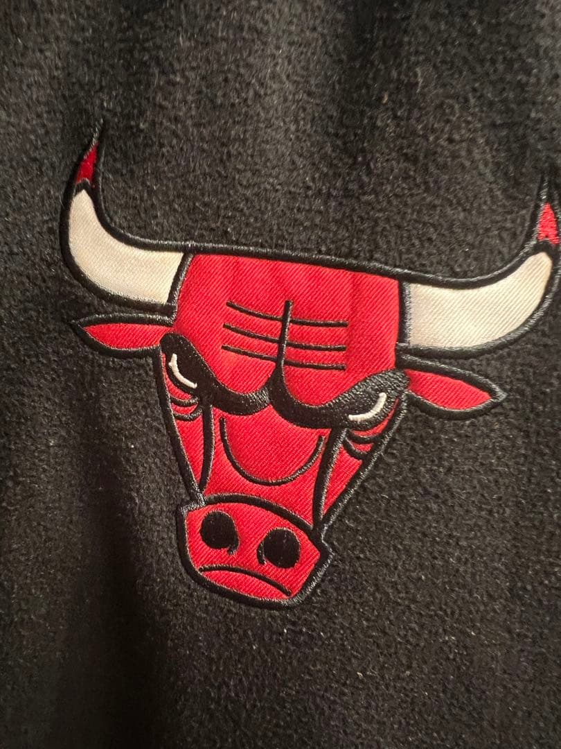 シカゴ・ブルズ スタジャン UNK X-LARGE