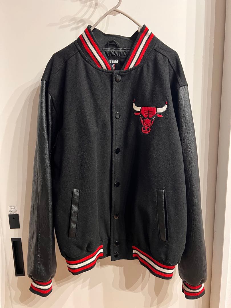 シカゴ・ブルズ スタジャン UNK X-LARGE