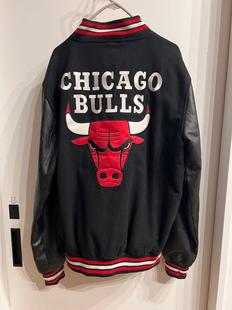 シカゴ・ブルズ スタジャン UNK X-LARGE