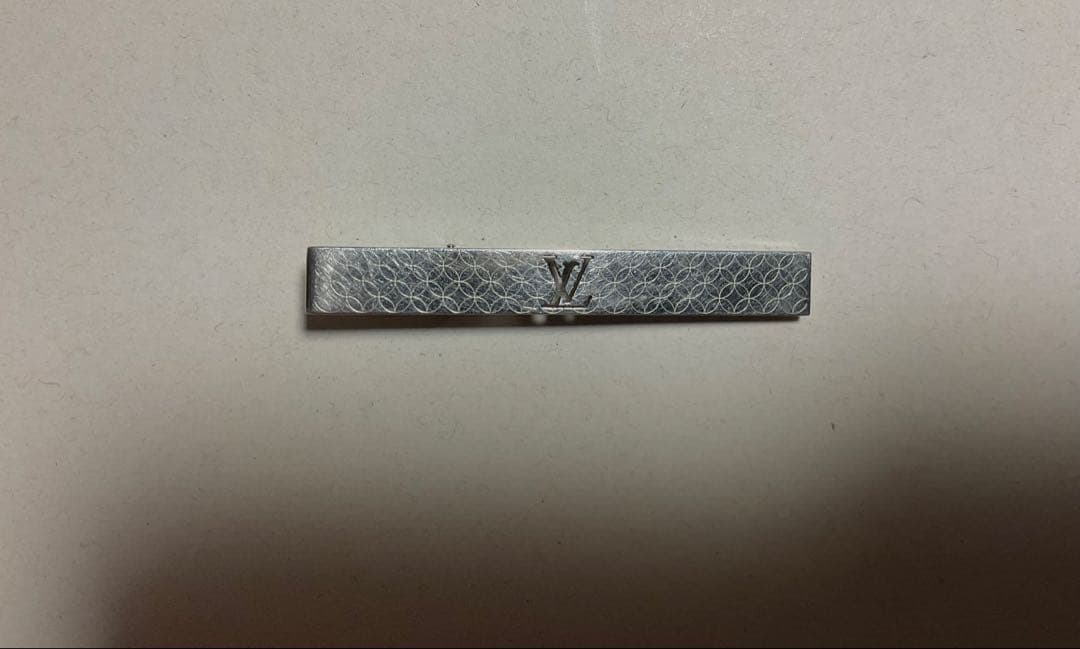 LOUIS VUITTON 幾何学模様 ネクタイピン