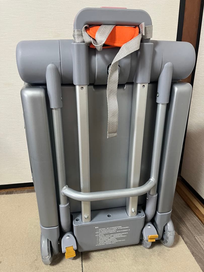 乗れるキャリーケース　乗れるスーツケース　分離可能　子供向け　旅行用ベビーカー