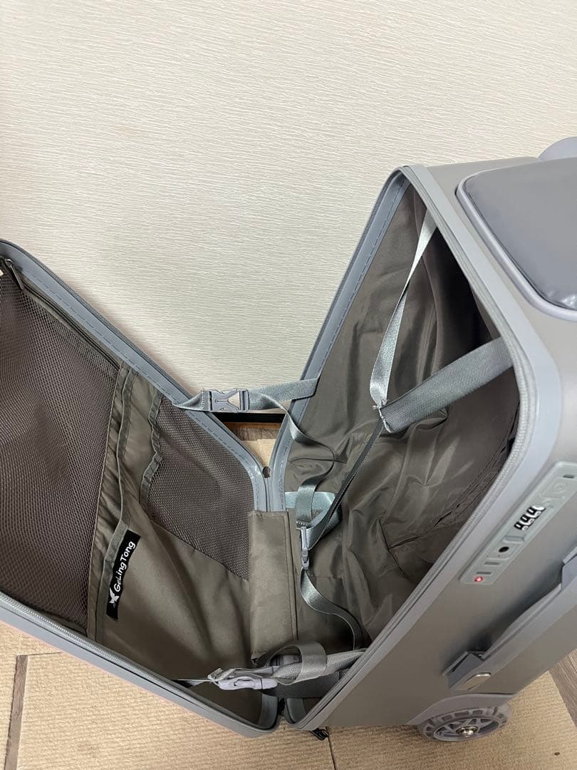 乗れるキャリーケース　乗れるスーツケース　分離可能　子供向け　旅行用ベビーカー