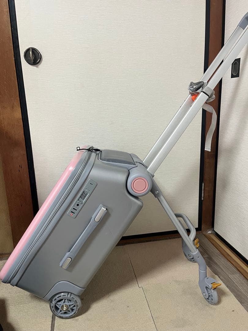 乗れるキャリーケース　乗れるスーツケース　分離可能　子供向け　旅行用ベビーカー