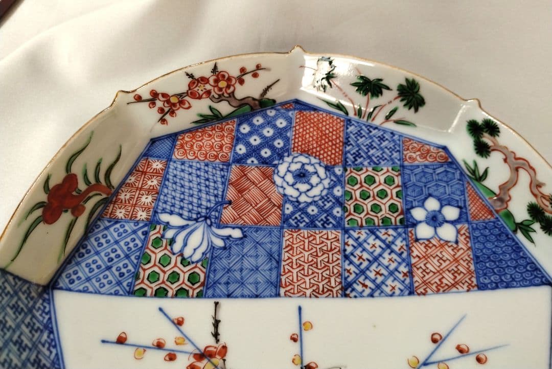 色絵祥瑞　八角形皿　九谷焼　須田菁華作