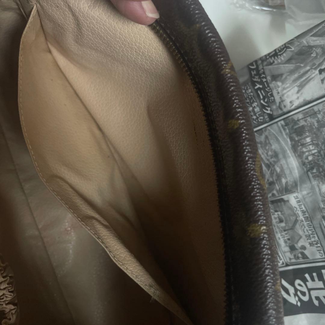 Louis Vuitton モノグラム クラッチバッグ
