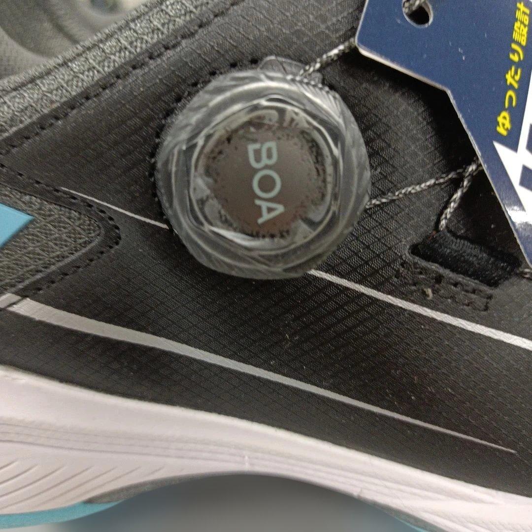 ヨネックス　バドミントンシューズ　ダイヤル式