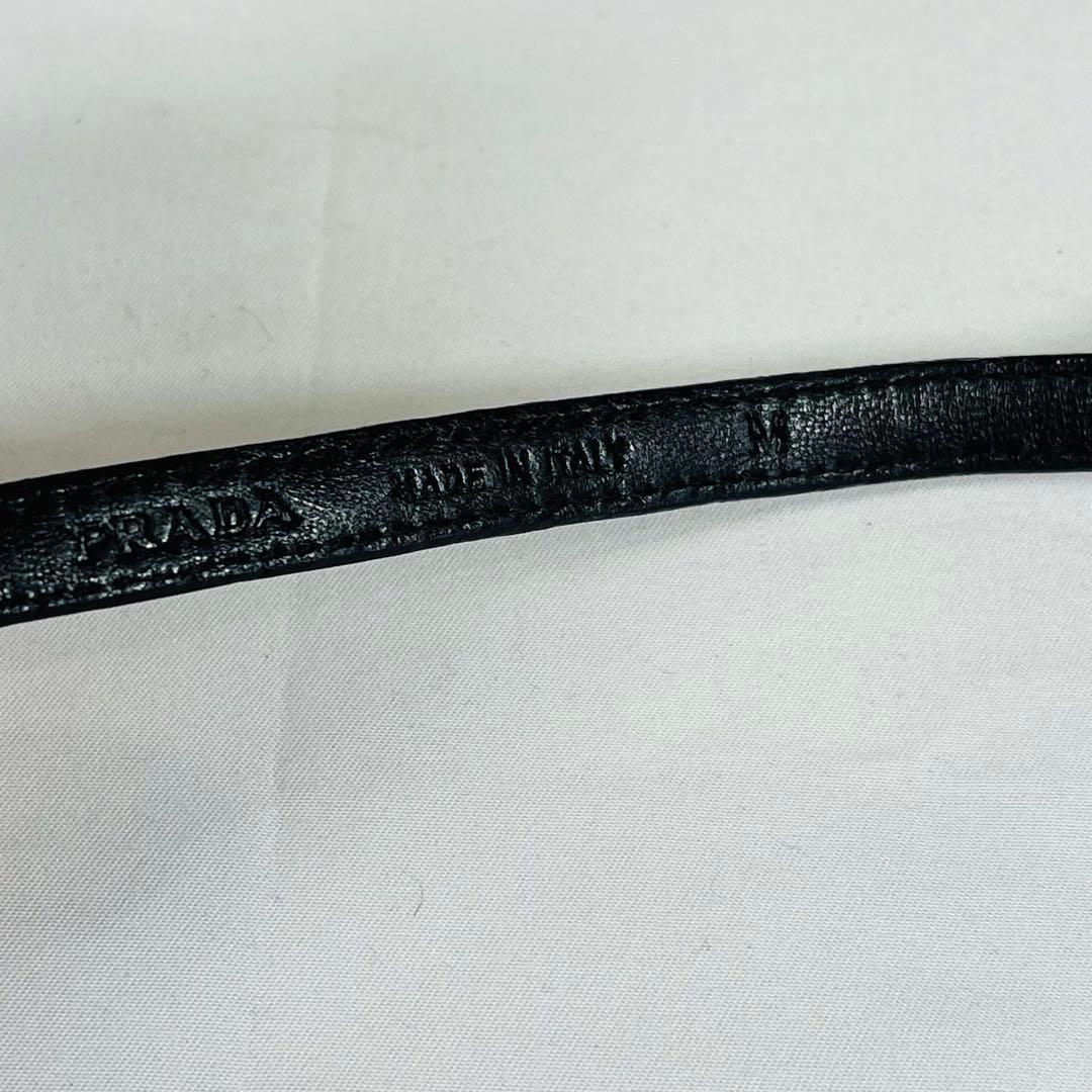 【美品】PRADA プラダ　ロゴ　ブラック レザー バングル ブレスレット
