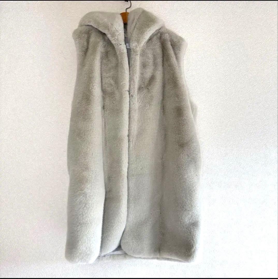 【極美品】BARNEYS NEW YORK バーニーズニューヨーク　フード付き