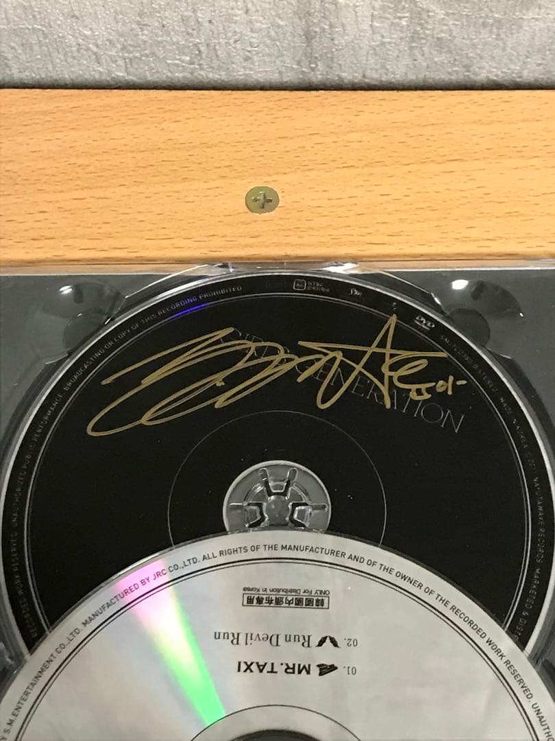 少女時代　MR.TAXI/Run Devil Run サイン入りCD