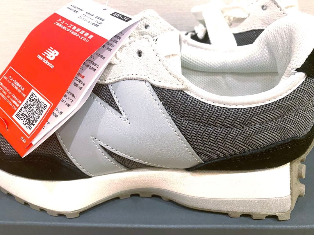 新品未使用 ニューバランス327 黒 ブラック25㎝ ユニセックスU327LNB